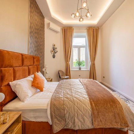 Exclusive Downtown Quentin Residence By Prestige Homes Budapest Esterno foto