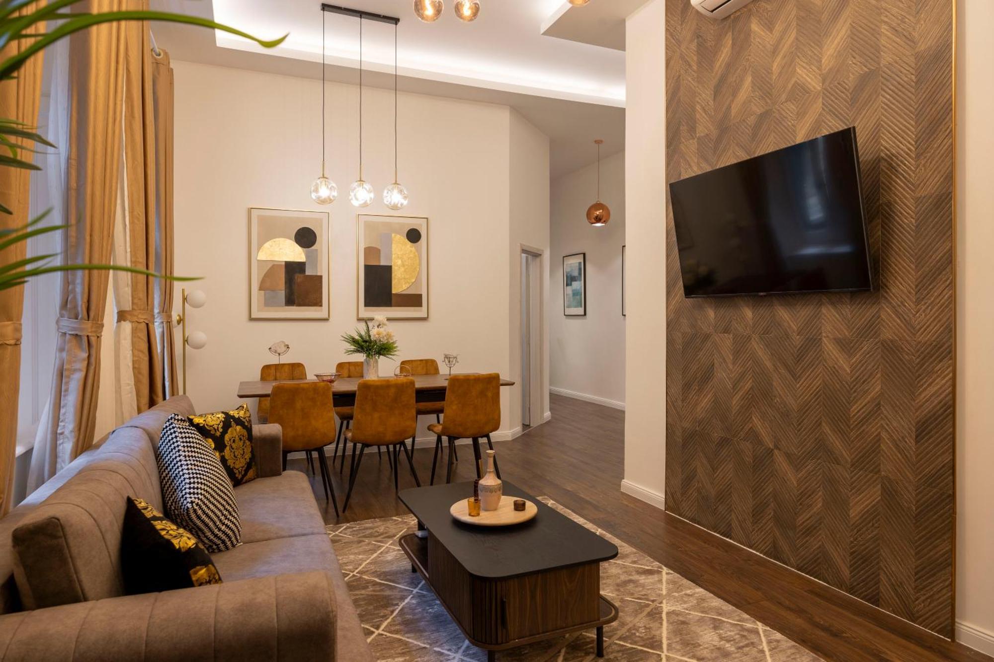 Exclusive Downtown Quentin Residence By Prestige Homes Budapest Esterno foto