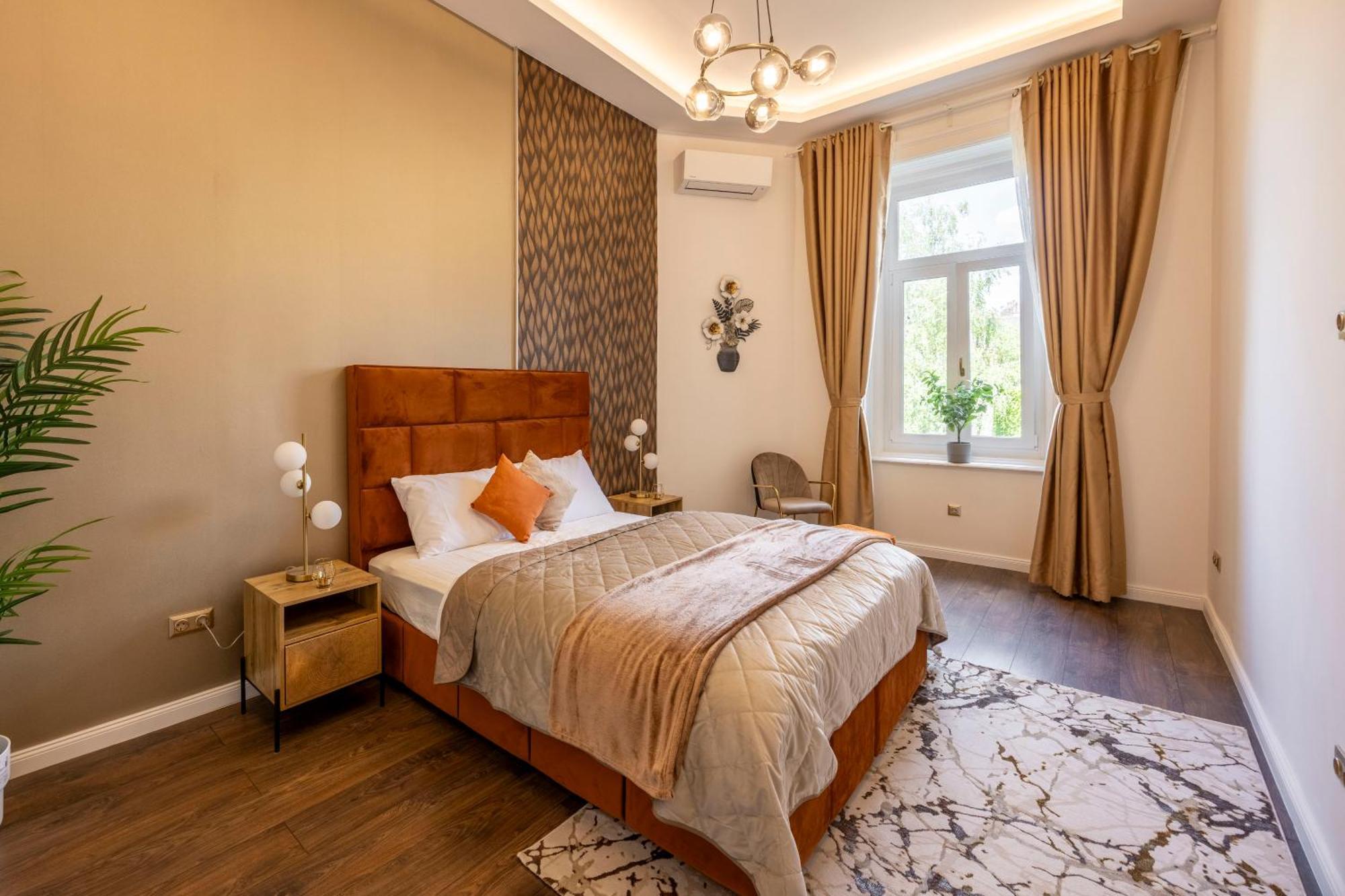Exclusive Downtown Quentin Residence By Prestige Homes Budapest Esterno foto