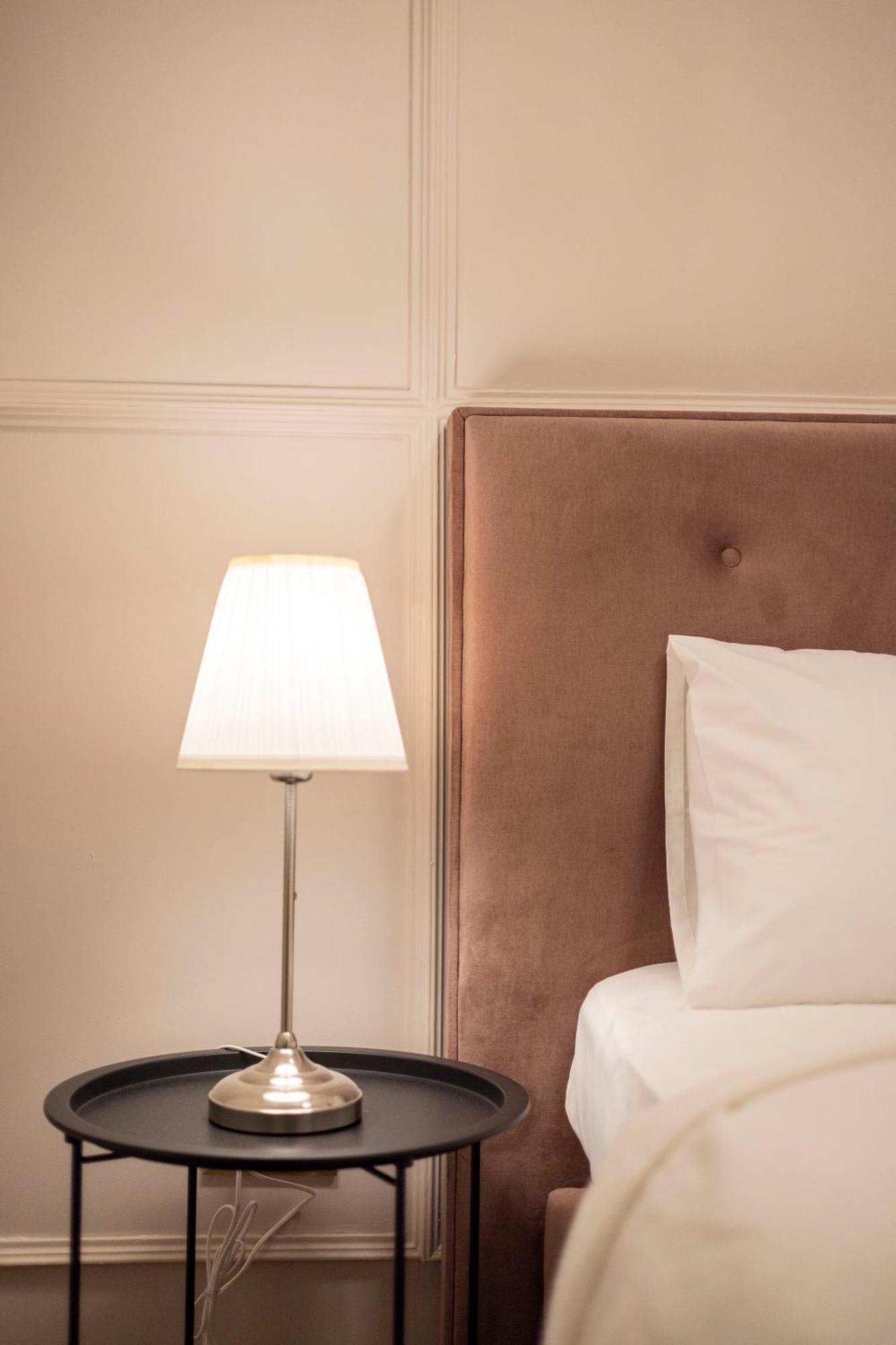 Exclusive Downtown Quentin Residence By Prestige Homes Budapest Esterno foto