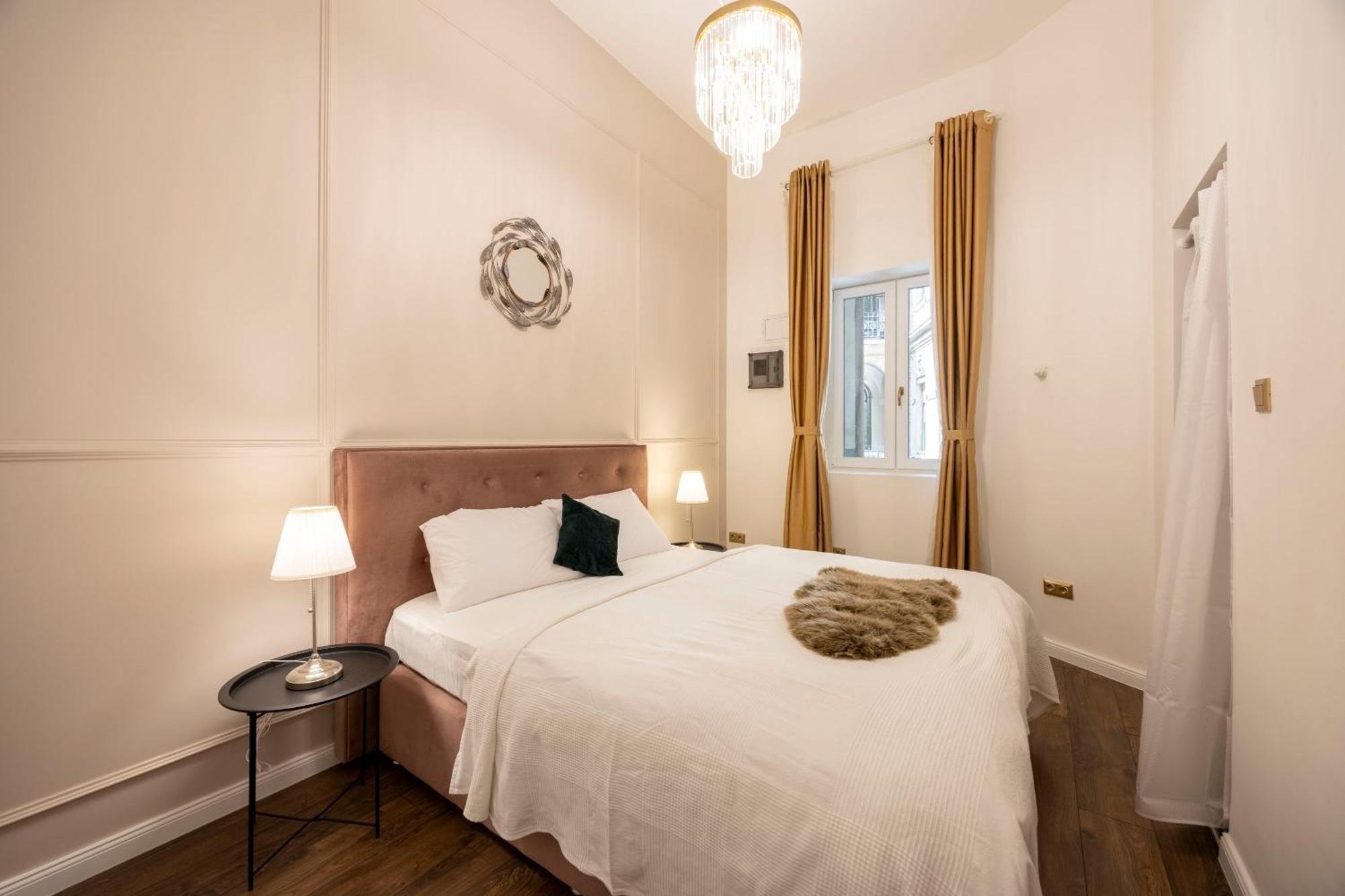 Exclusive Downtown Quentin Residence By Prestige Homes Budapest Esterno foto